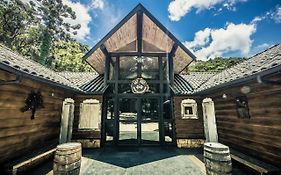 Art Lodge